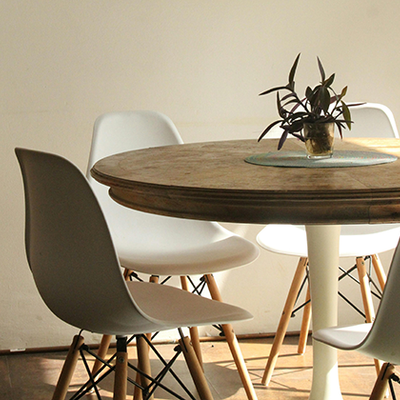 Dining Room Trend: Rounded Tables & Soft Neutrals