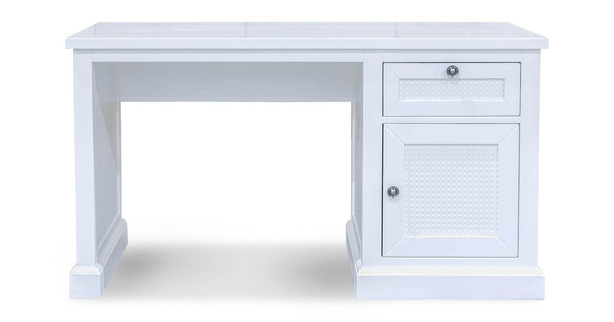 Functional & Stylish Desks for Your Home and Office WFC