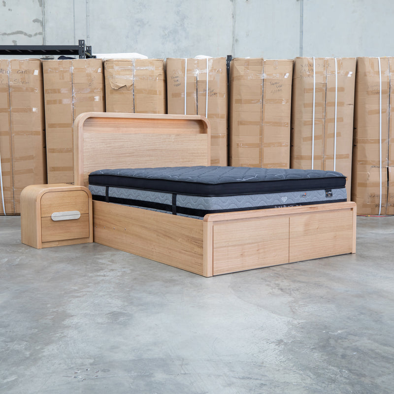 Hastings Tasmanian Oak Queen Gaslift Bed with Storage Drawers