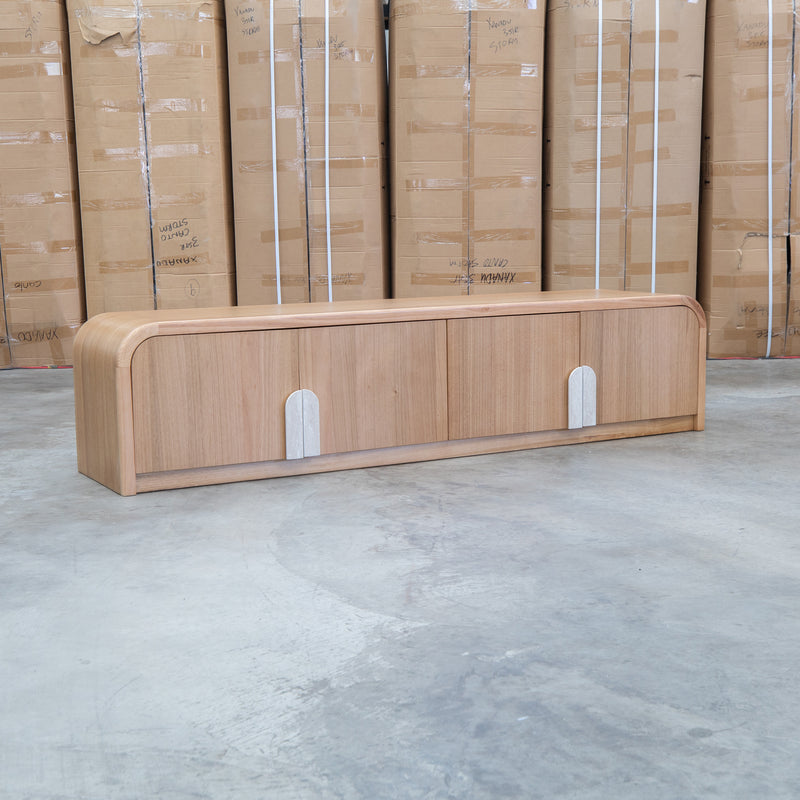 Hastings Tasmanian Oak Entertainment Unit