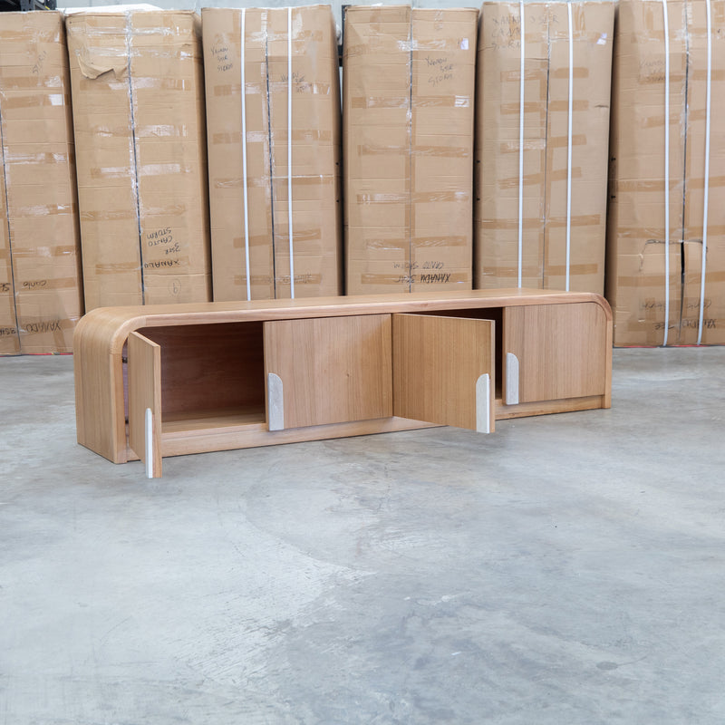 Hastings Tasmanian Oak Entertainment Unit