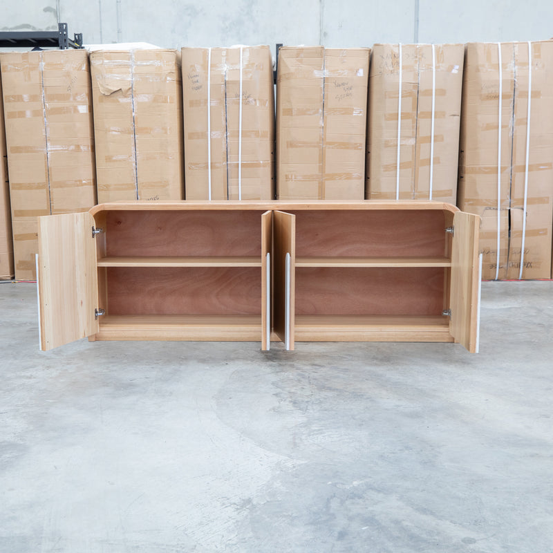 The Hastings Tasmanian Oak Buffet
