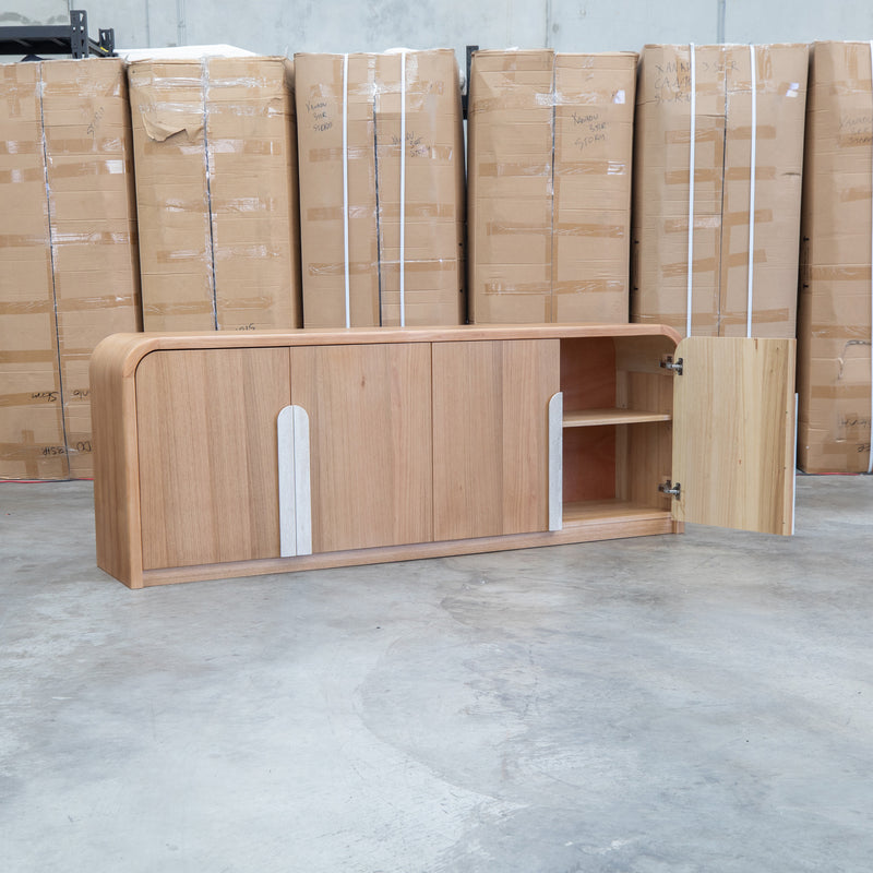 The Hastings Tasmanian Oak Buffet