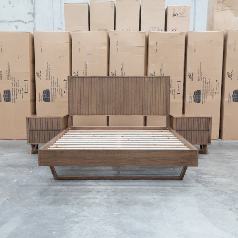 The Santos Messmate Timber Queen Floating Bedframe - Aussie Smoke